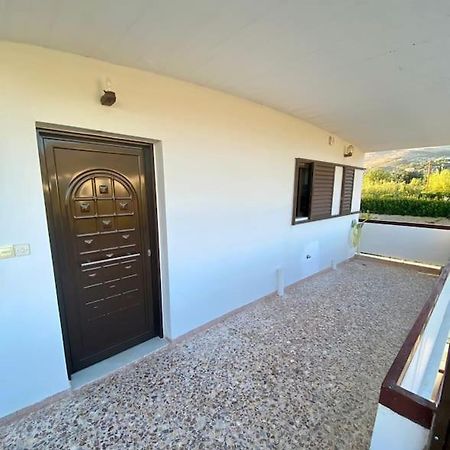 Τέσσερις Εποχές Apartment Aetos  Exterior photo